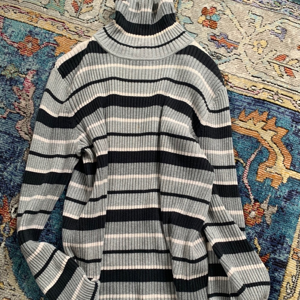 Vintage grey striped sweater M